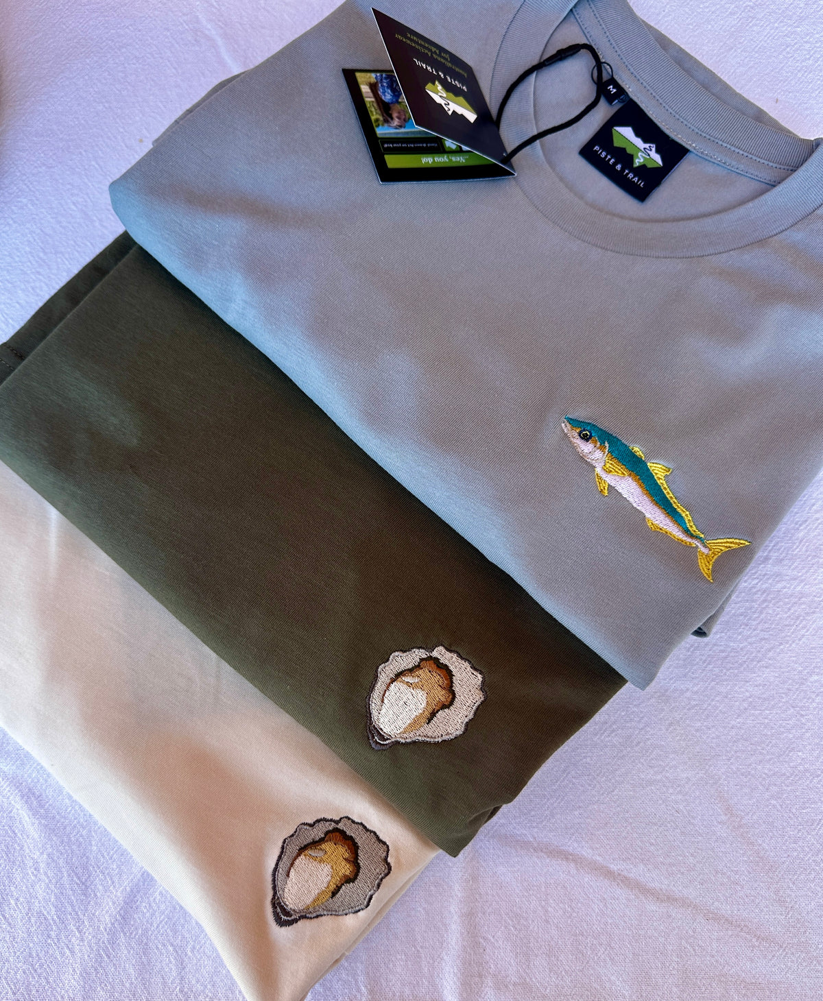 Sydney Rock Oyster Embroidered Australian Cotton T-shirt | Aussie Marine Life Collection