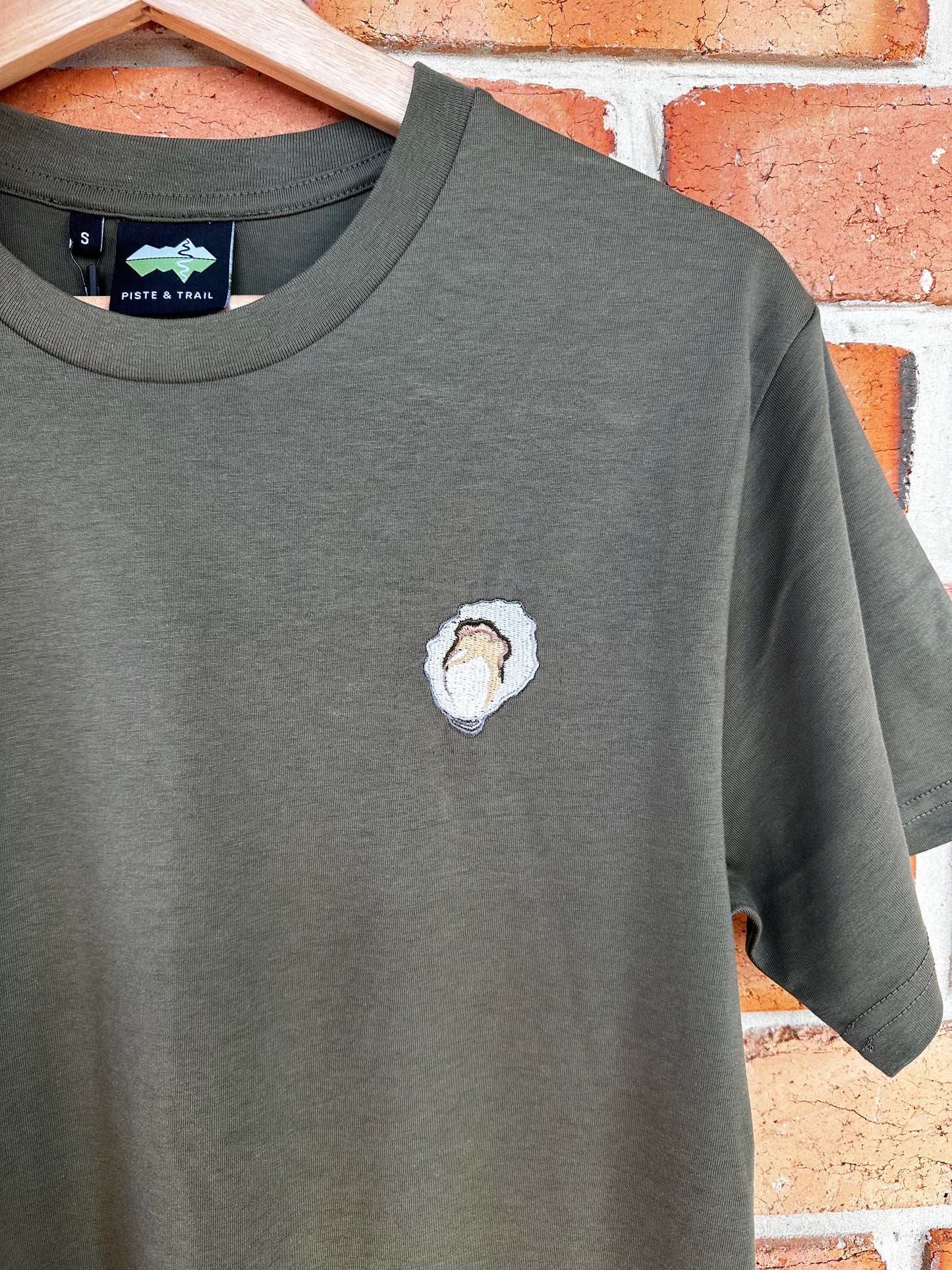 Sydney Rock Oyster Embroidered T-shirt | Aussie Marine Life Collection