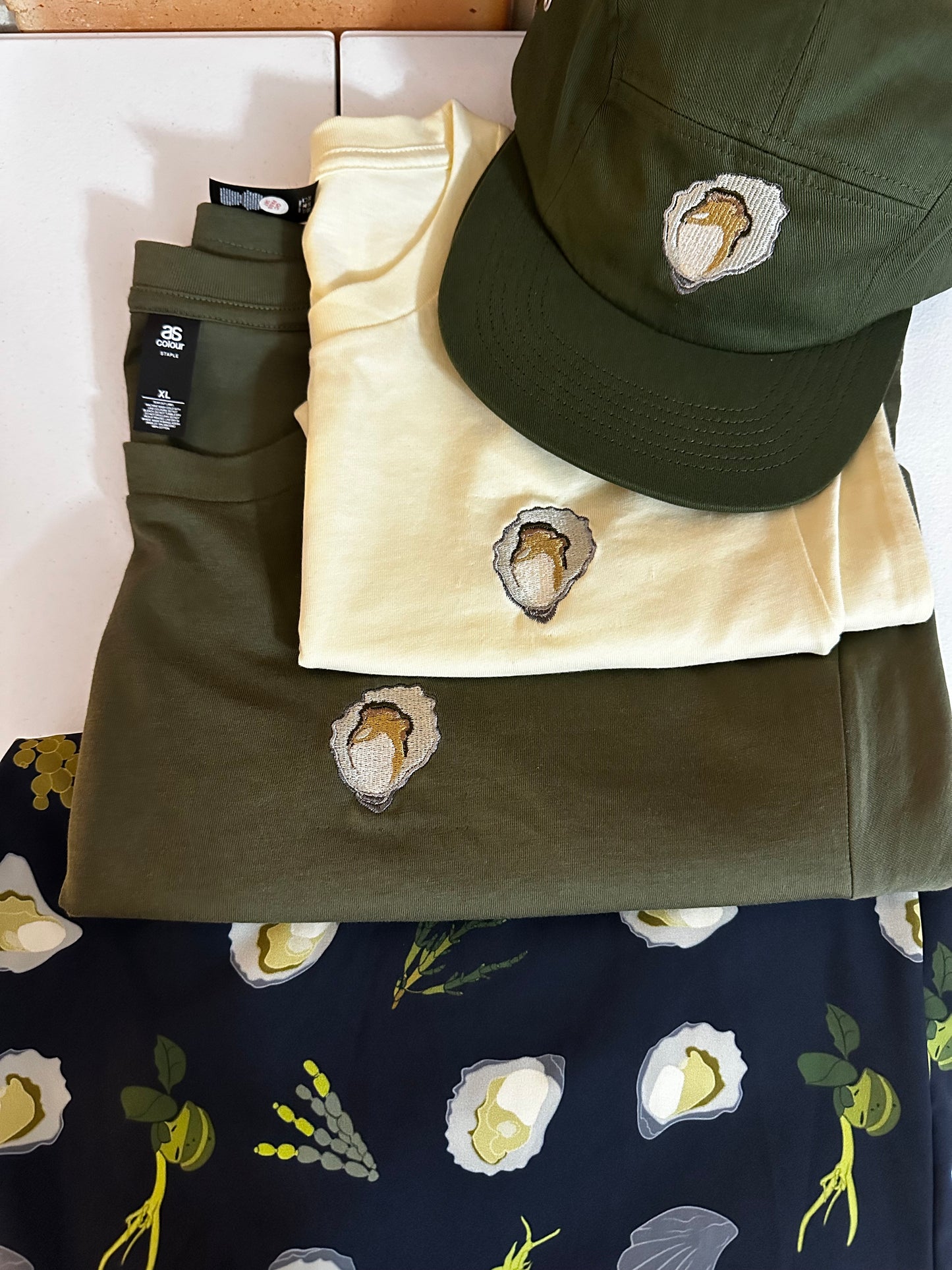Sydney Rock Oyster Embroidered T-shirt | Aussie Marine Life Collection
