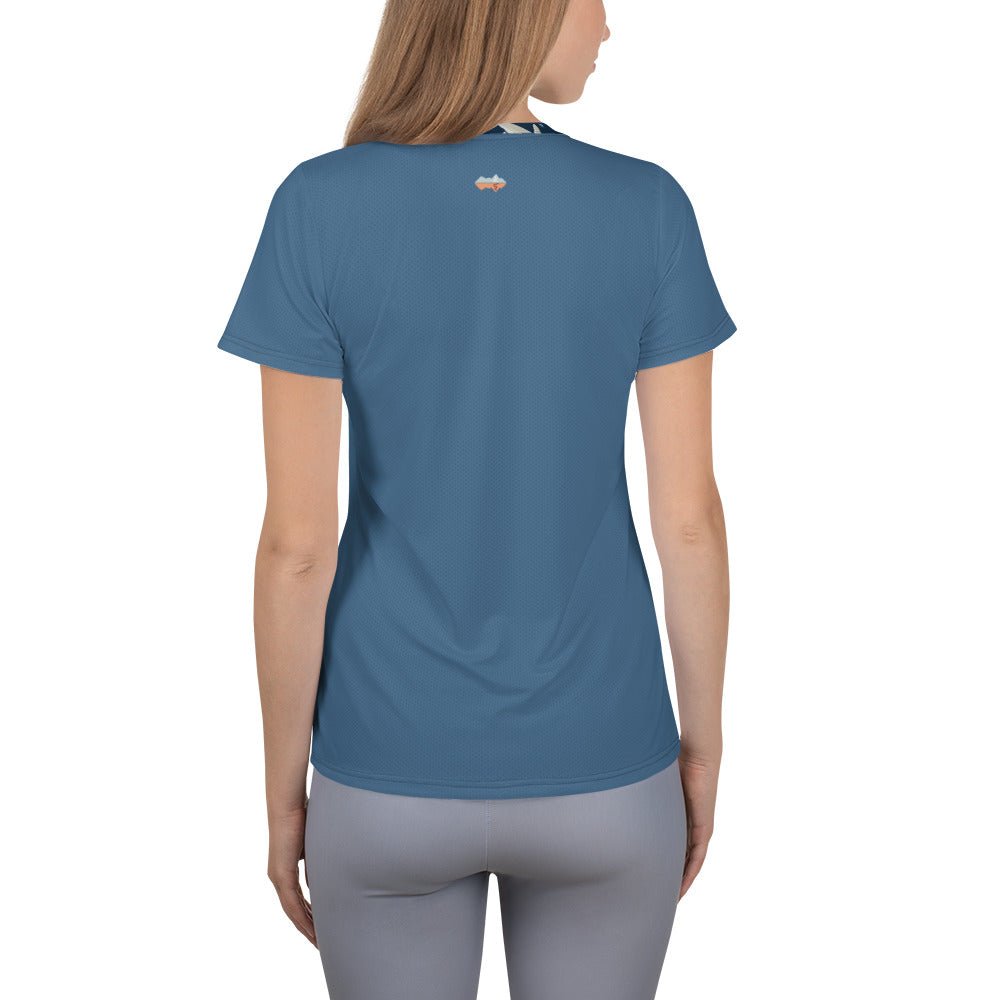 Humpback Whales Women's Breathable Athletic T-shirt - Piste and Trail T-Shirt